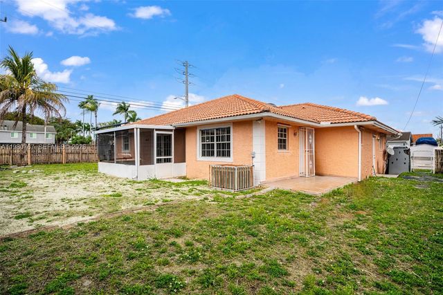 1700 SW 97th Ave, Miramar, FL 33025