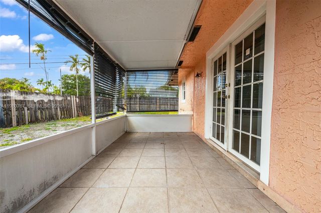 1700 SW 97th Ave, Miramar, FL 33025