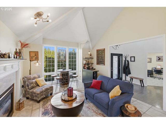 1235 Nw COUNTRYSIDE Ct, Mc Minnville, OR 97128