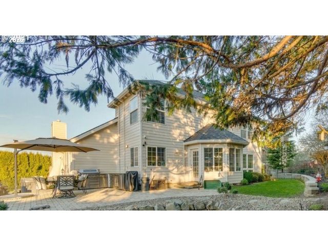 1235 Nw COUNTRYSIDE Ct, Mc Minnville, OR 97128