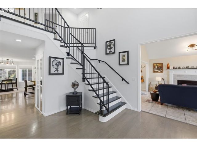 1235 Nw COUNTRYSIDE Ct, Mc Minnville, OR 97128