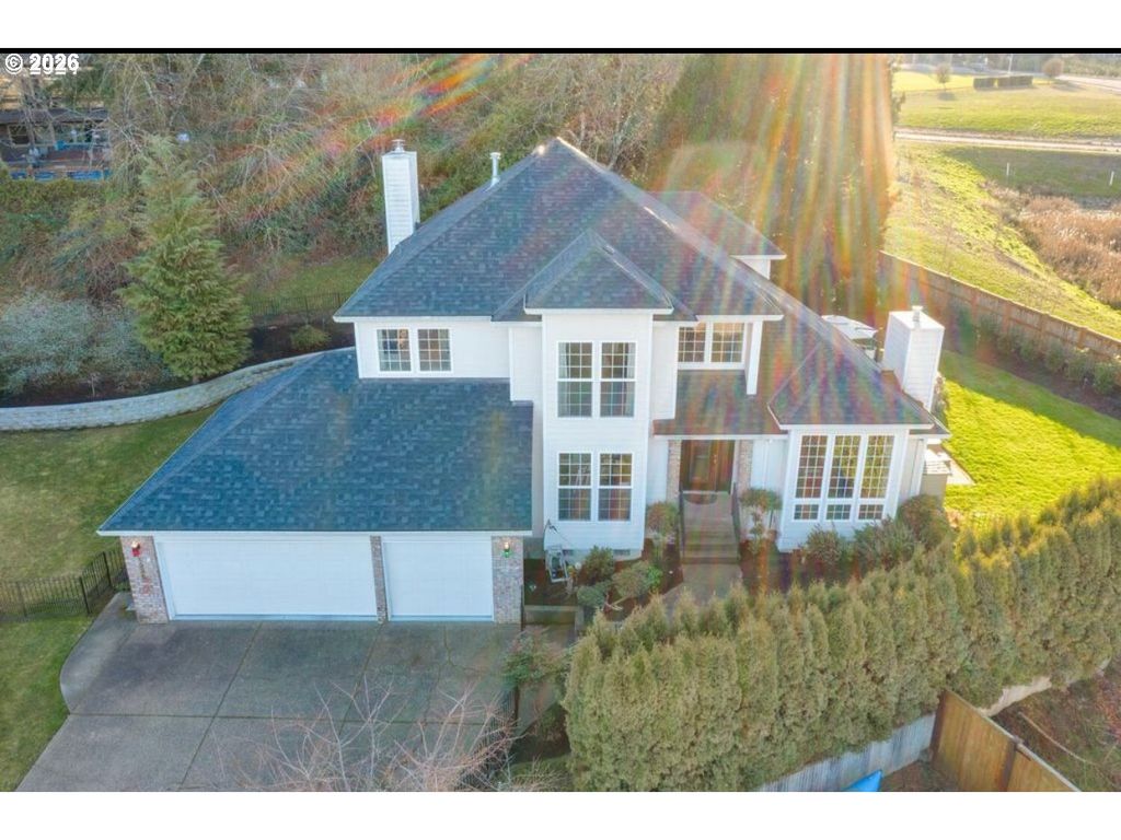 1235 Nw COUNTRYSIDE Ct, Mc Minnville, OR 97128