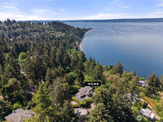 15889 25th Avenue SW, Burien, WA 98166