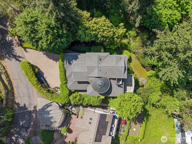 15889 25th Avenue SW, Burien, WA 98166