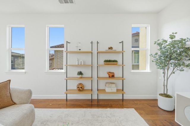 948 Fontana Terrace, Sunnyvale, CA 94085