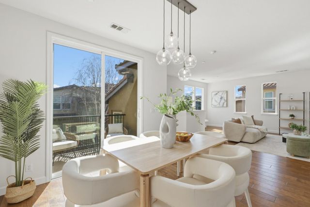 948 Fontana Terrace, Sunnyvale, CA 94085