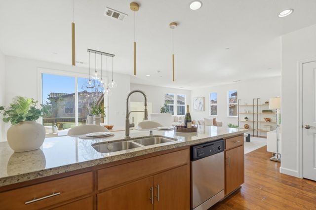 948 Fontana Terrace, Sunnyvale, CA 94085