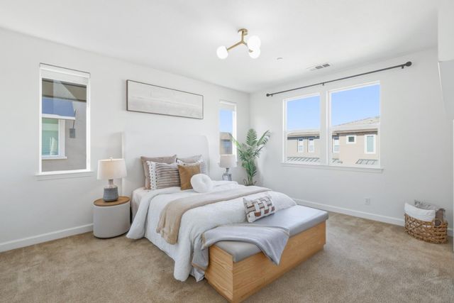 948 Fontana Terrace, Sunnyvale, CA 94085