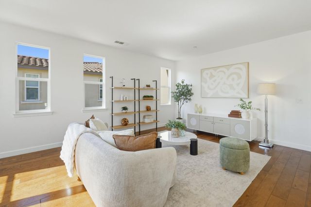 948 Fontana Terrace, Sunnyvale, CA 94085