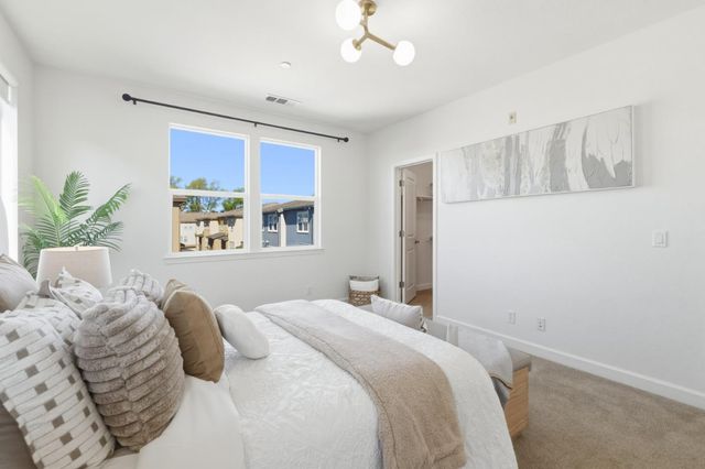 948 Fontana Terrace, Sunnyvale, CA 94085