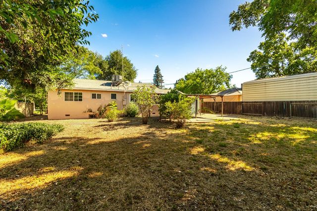 7610 Community Dr, Citrus Heights, CA 95610