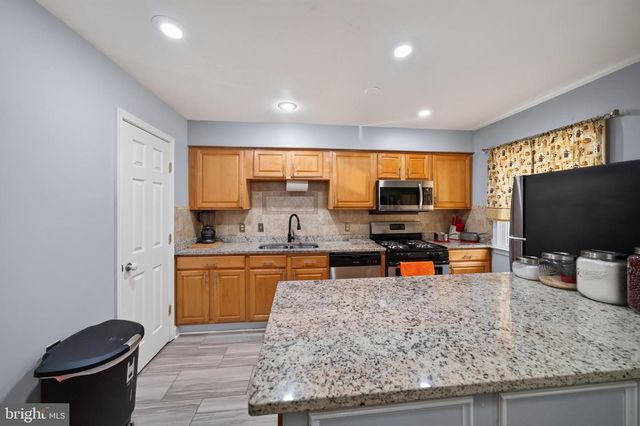 14403 FONTAINE CT, Woodbridge, VA 22193