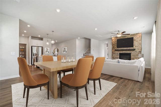 415 Alameda Way, Matthews, NC 28104