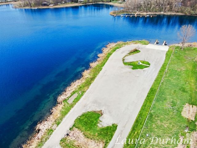289 Crest, Douglas, MI 49406