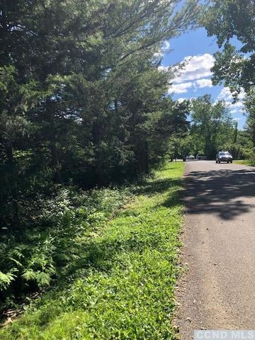 31 Rip Van Winkle Drive, Athens, NY 12015