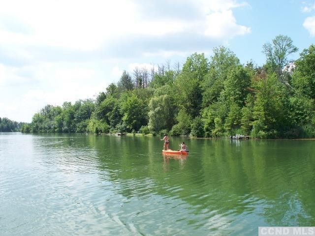 31 Rip Van Winkle Drive, Athens, NY 12015