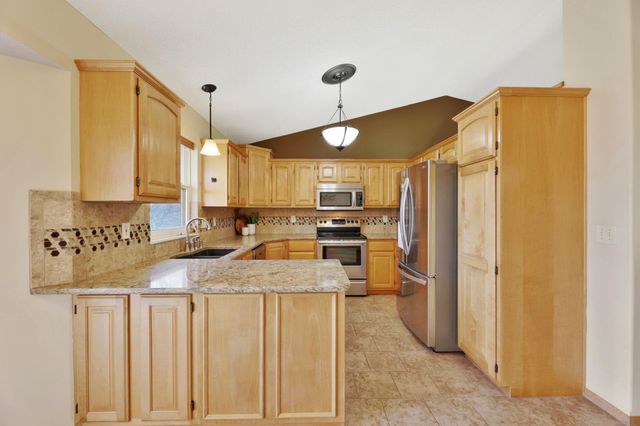 461 E Cheyenne Ct, Kechi, KS 67067