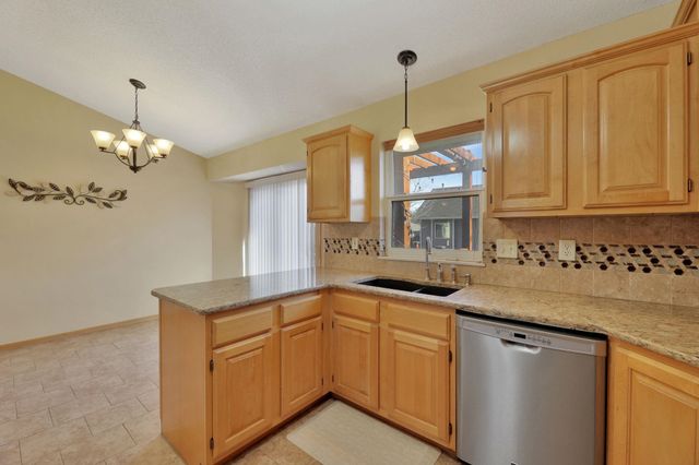 461 E Cheyenne Ct, Kechi, KS 67067