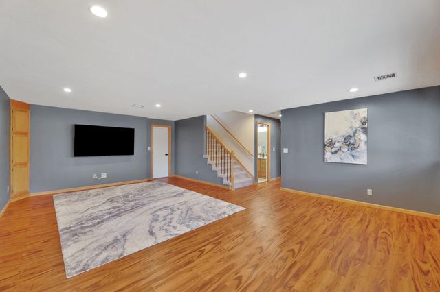 461 E Cheyenne Ct, Kechi, KS 67067