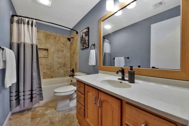 461 E Cheyenne Ct, Kechi, KS 67067