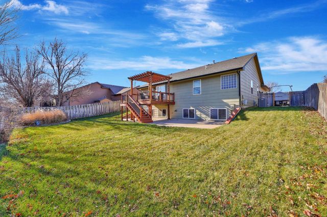 461 E Cheyenne Ct, Kechi, KS 67067