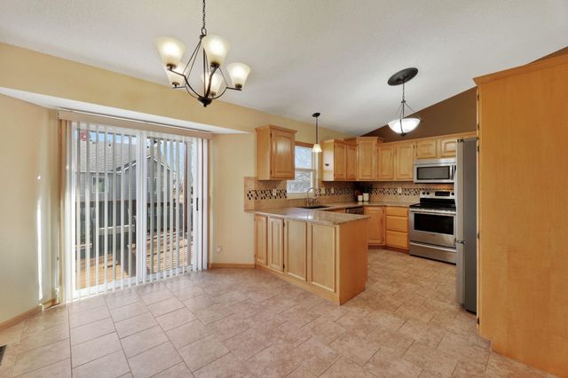 461 E Cheyenne Ct, Kechi, KS 67067