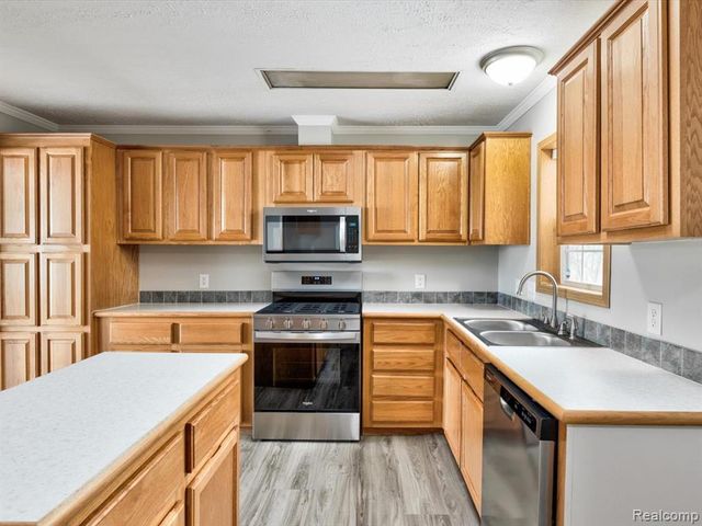 3211 Keewahdin #139 Road, Fort Gratiot, MI 48059