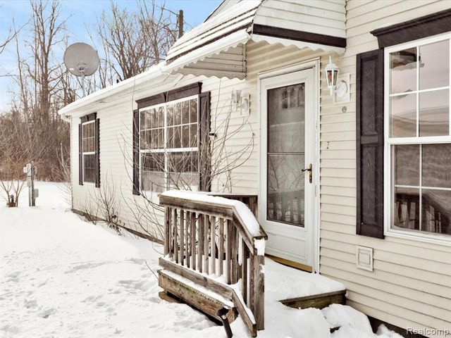 3211 Keewahdin #139 Road, Fort Gratiot, MI 48059