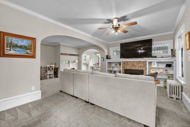 621 Main St S, Minot, ND 58701
