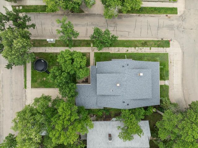 621 Main St S, Minot, ND 58701