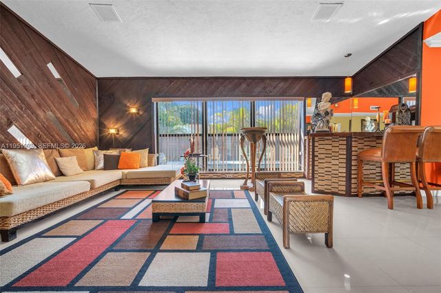 21424 NE 19th Ct, Miami, FL 33179