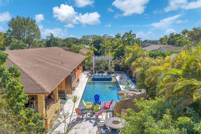 21424 NE 19th Ct, Miami, FL 33179