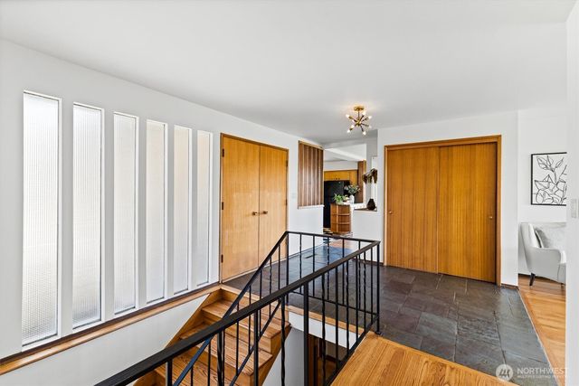 18014 58th Ave NE, Kenmore, WA 98028