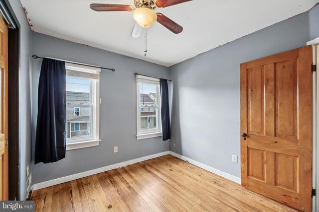 8 FAIR AVE, Hanover, PA 17331