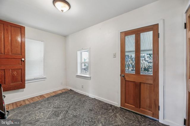 8 FAIR AVE, Hanover, PA 17331