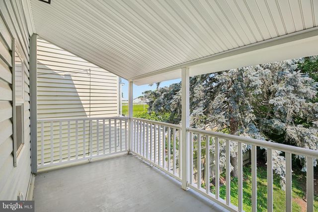 8 FAIR AVE, Hanover, PA 17331