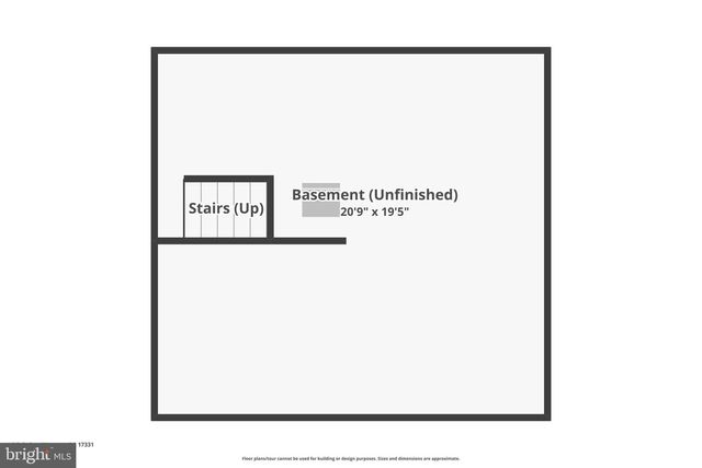8 FAIR AVE, Hanover, PA 17331