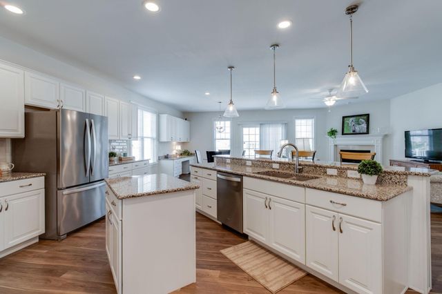 357 HOME TOWNE BLVD, Ephrata, PA 17522