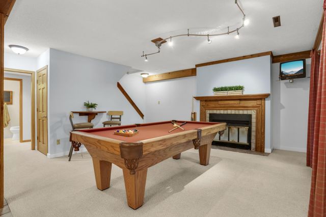 10294 Oak Shore Drive, Lakeville, MN 55044