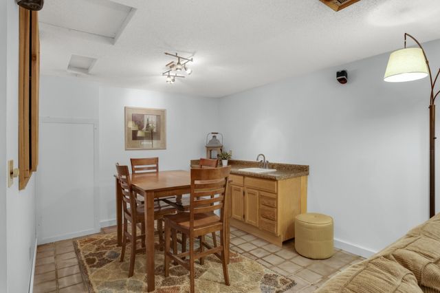 10294 Oak Shore Drive, Lakeville, MN 55044