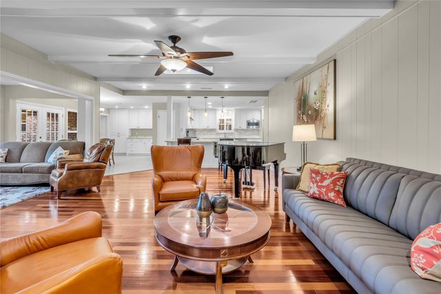 13511 Queensbury Lane, Houston, TX 77079