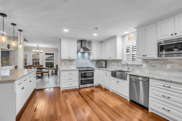 13511 Queensbury Lane, Houston, TX 77079