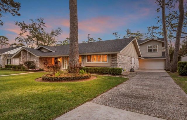 13511 Queensbury Lane, Houston, TX 77079