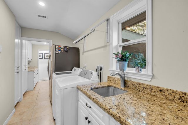 13511 Queensbury Lane, Houston, TX 77079