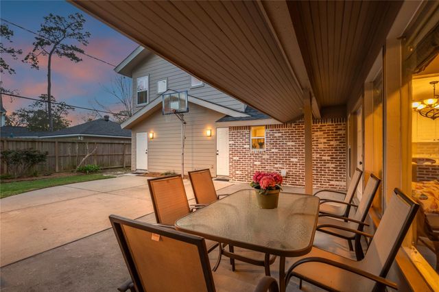 13511 Queensbury Lane, Houston, TX 77079