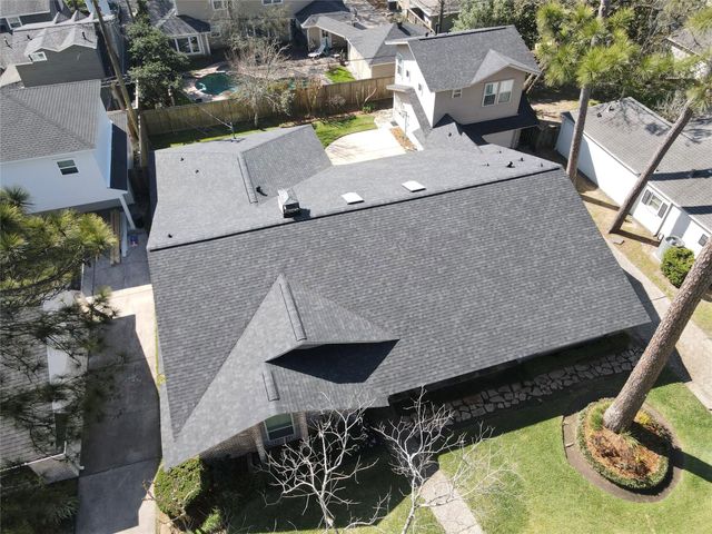 13511 Queensbury Lane, Houston, TX 77079