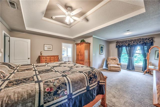 21600 S Lackman Road, Spring Hill, KS 66083
