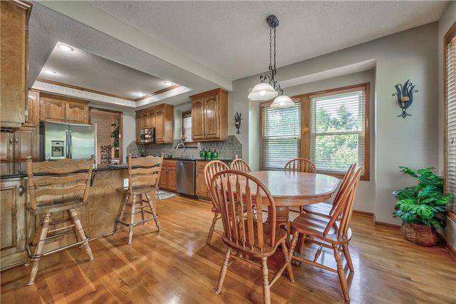 21600 S Lackman Road, Spring Hill, KS 66083
