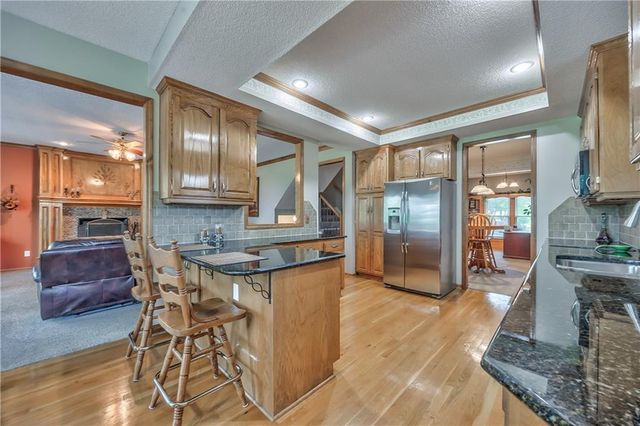 21600 S Lackman Road, Spring Hill, KS 66083