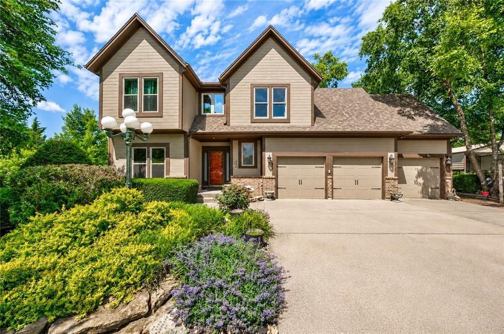 21600 S Lackman Road, Spring Hill, KS 66083